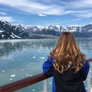 Meet your Posher, Savannah